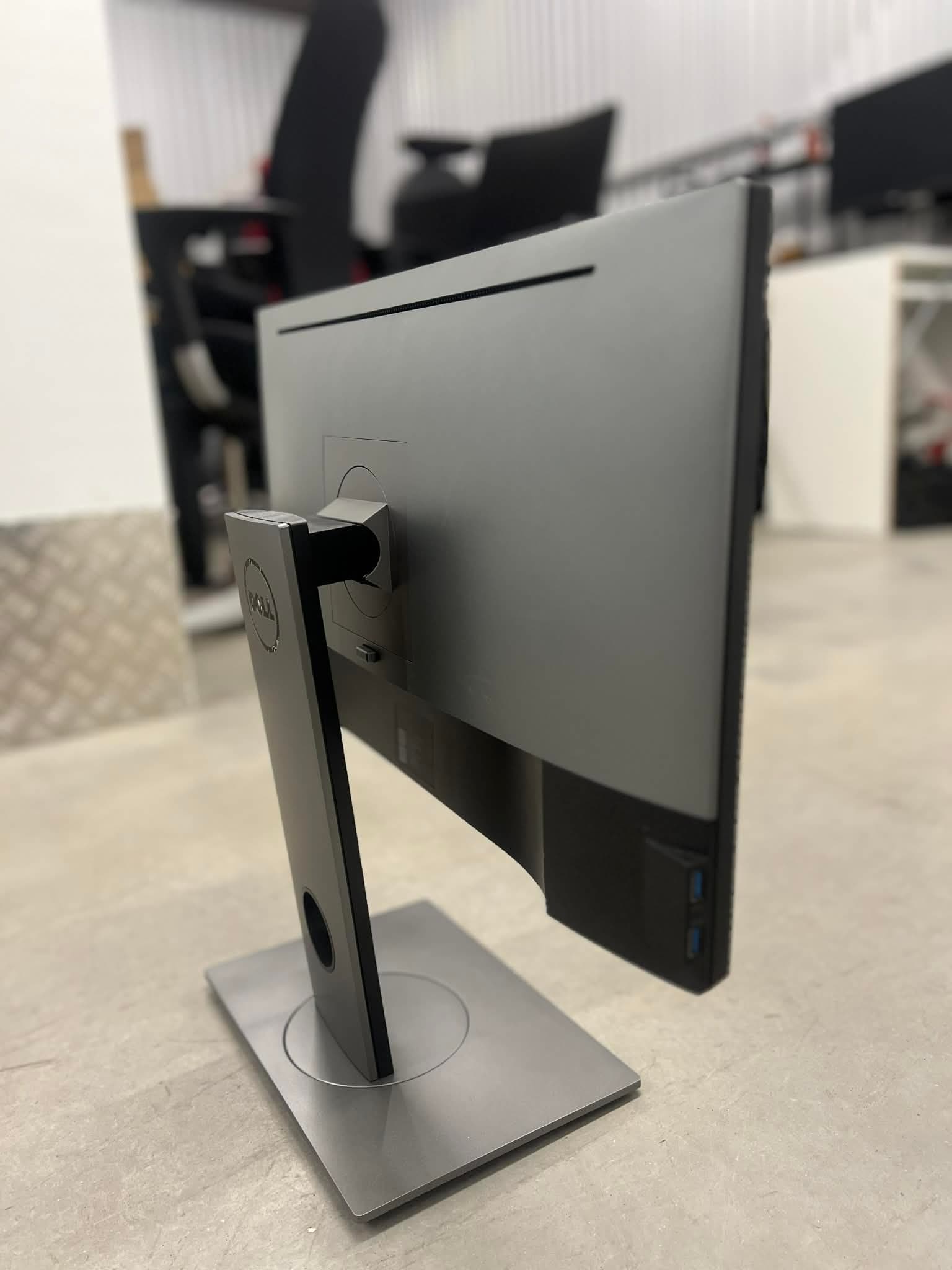 Dell QHD-skärm – skarp bild och premium känsla thumbnail 2