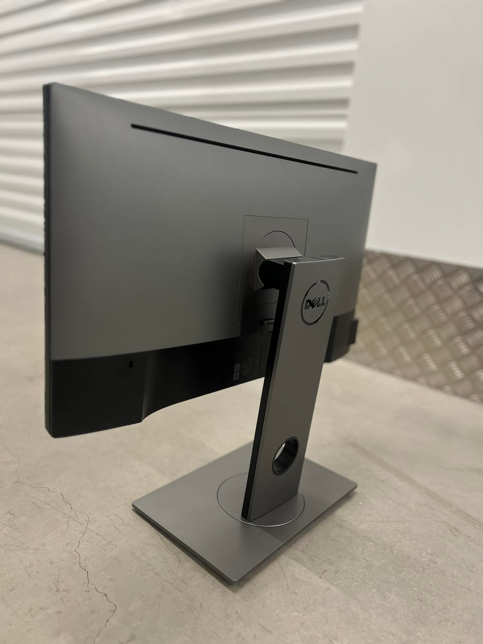 Dell QHD-skärm – skarp bild och premium känsla thumbnail 4