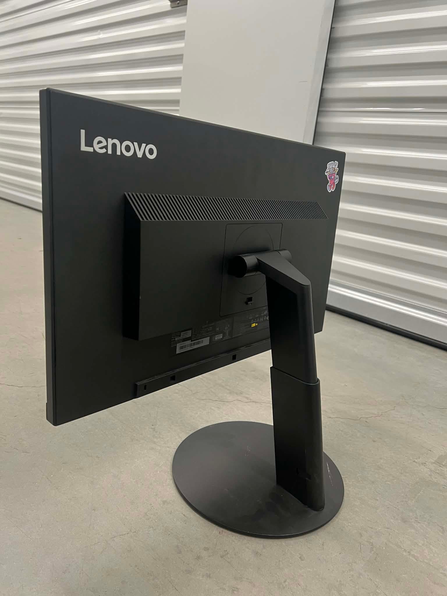 Lenovo ThinkVision 24” Full HD-skärm – stilren och pålitlig